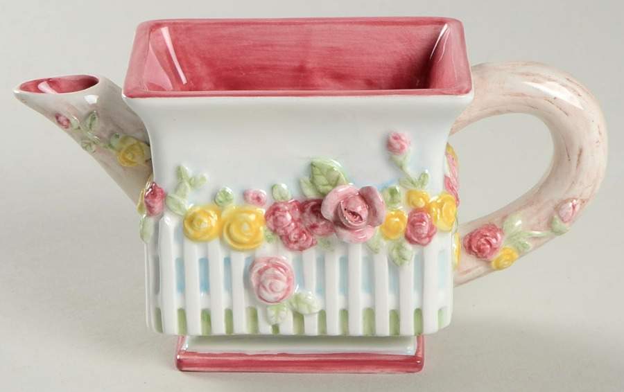 Old Country Roses Cottage Creamer by Royal Albert-1