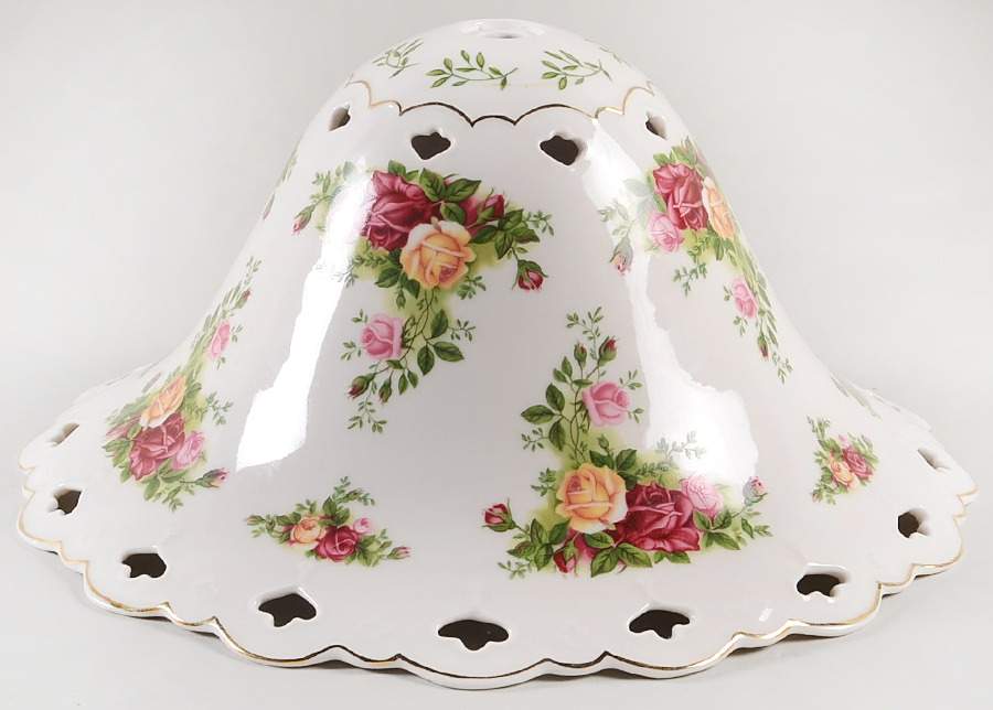 Old Country Roses Shade for 16" Electric Lamp by Royal Albert-1