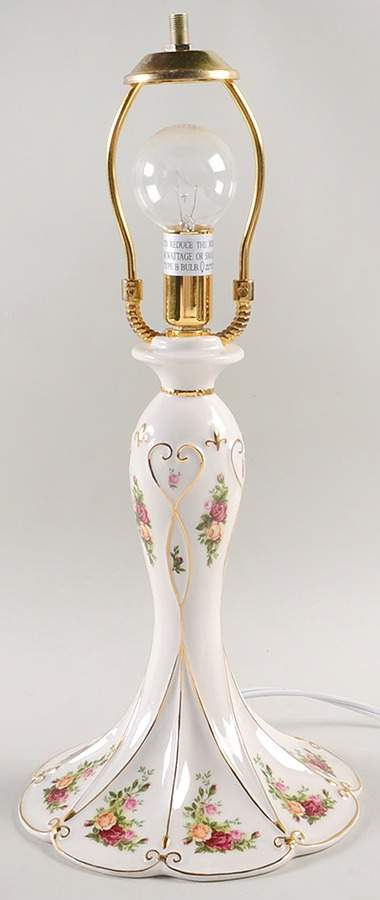 Old Country Roses 16" Electric Lamp No Shade by Royal Albert-1