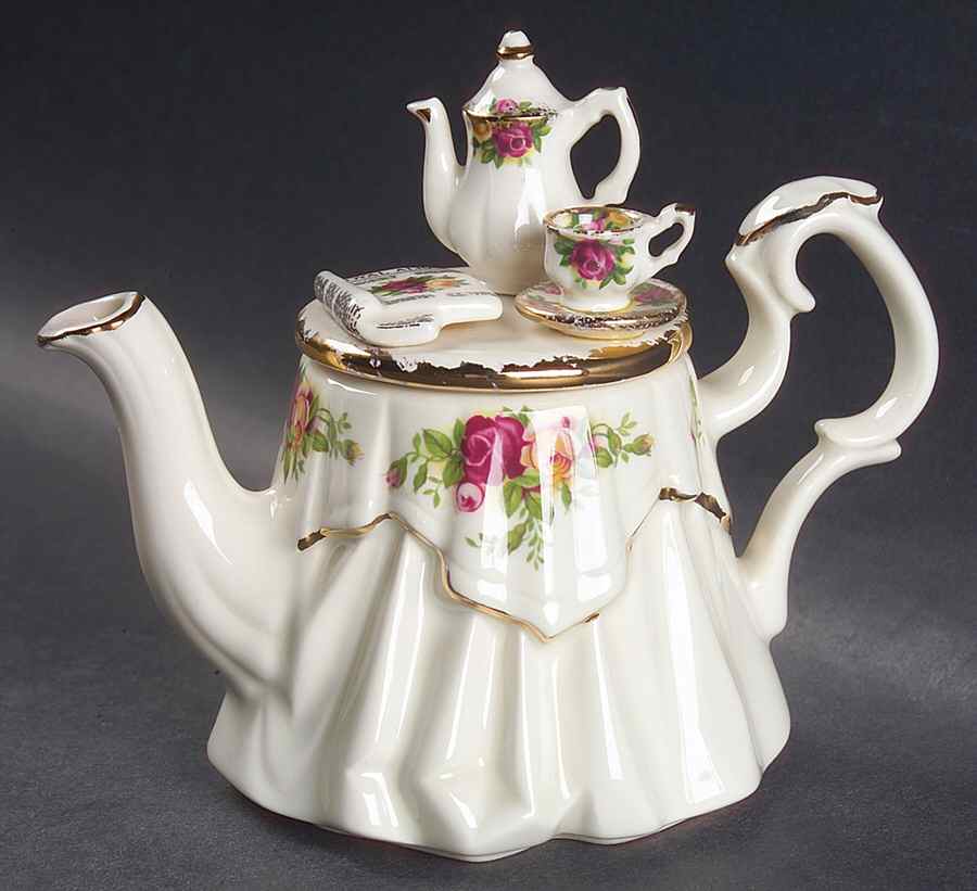 Old Country Roses Mini Figural Teapot & Lid by Royal Albert-1