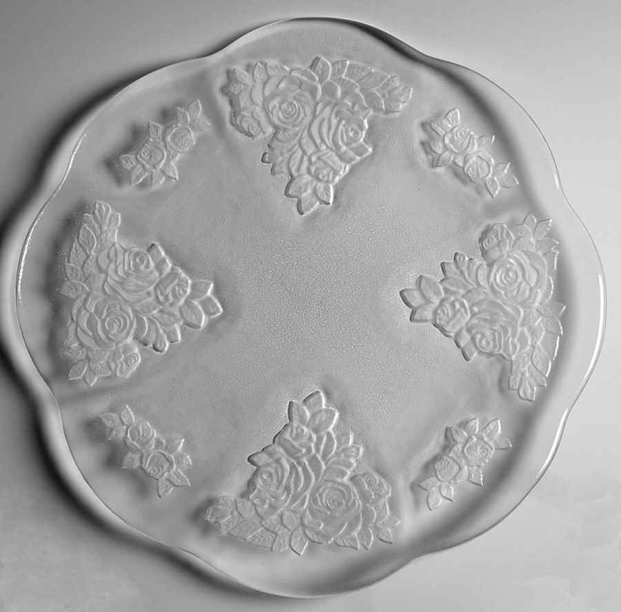 Old Country Roses 14" Round Glassware Platter by Royal Albert-1