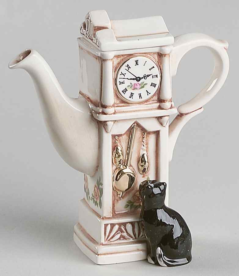 Old Country Roses Mini Figural Teapot & Lid by Royal Albert-1