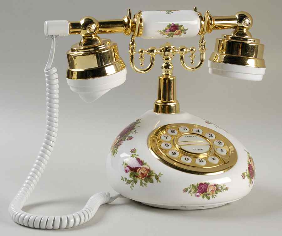 Old Country Roses U.S.  Plug Telelphone by Royal Albert-1