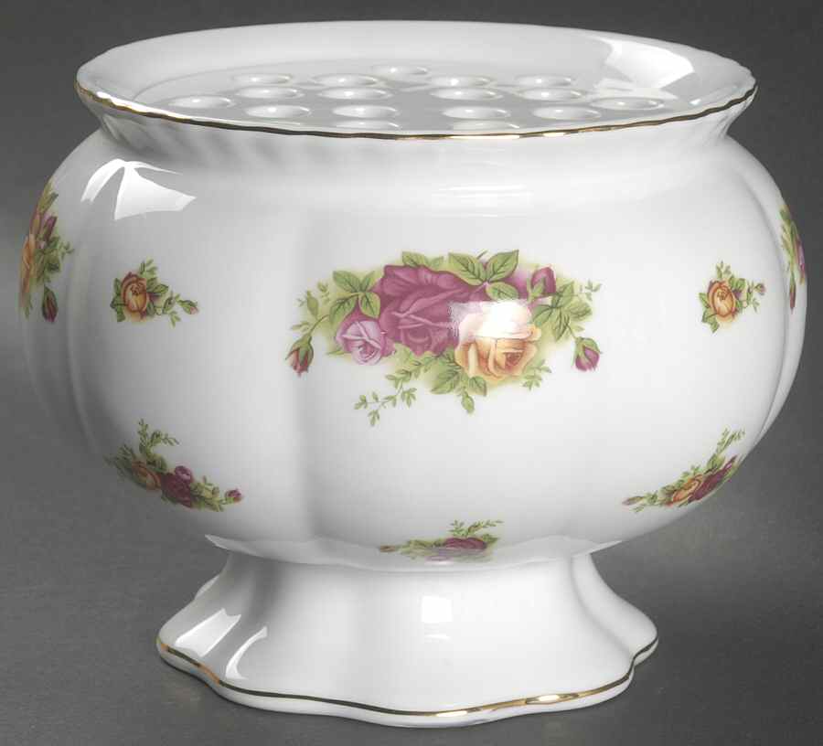 Old Country Roses Large Centerpiece with Flower Frog by Royal Albert-1