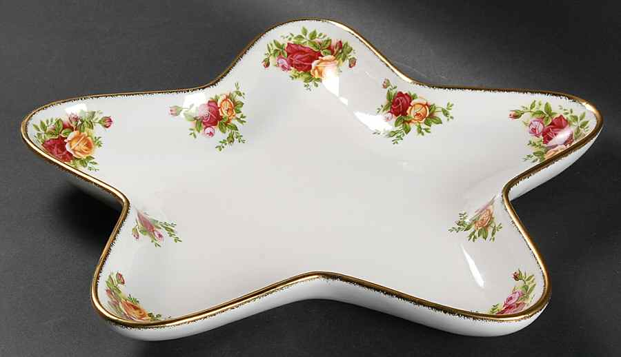 Old Country Roses Star Shaped Hors d'Oeuvre Tray by Royal Albert-1