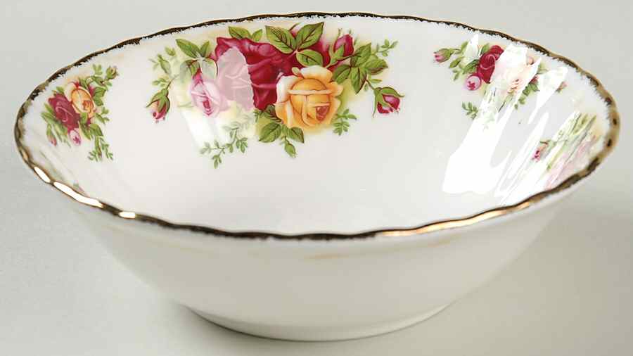 Old Country Roses 6" All Purpose Bowl by Royal Albert-1
