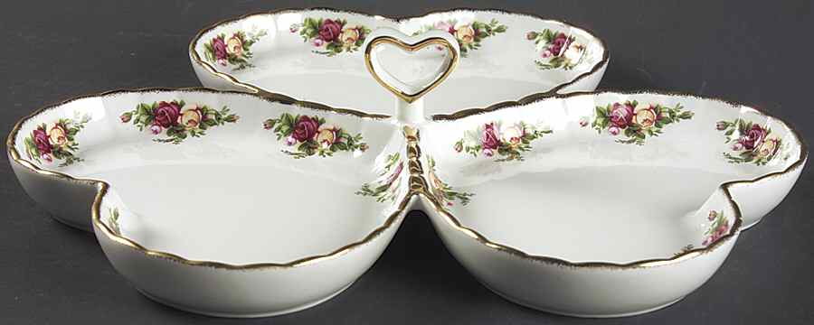 Old Country Roses 3 Part Heart Shaped Candy Dish, Center Handle by Royal Albert-1