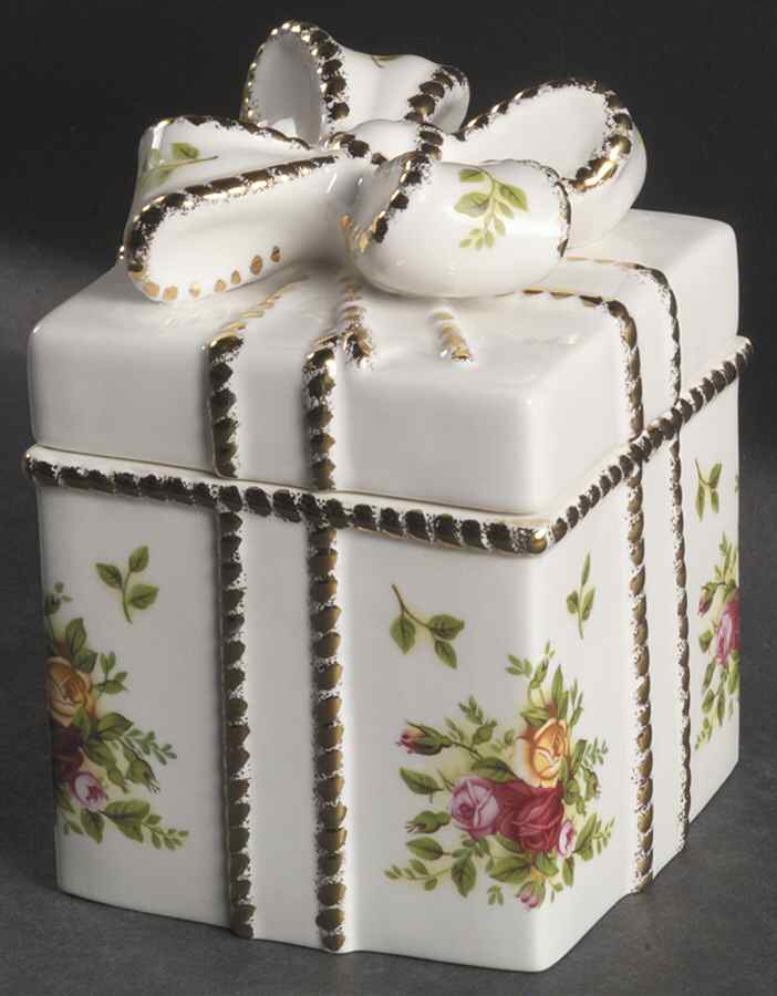 Old Country Roses Gift Box & Lid by Royal Albert-1