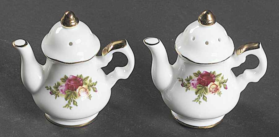 Old Country Roses Figural Salt and Pepper by Royal Albert-1