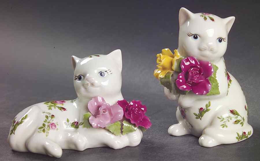 Old Country Roses Figural Salt and Pepper by Royal Albert-1