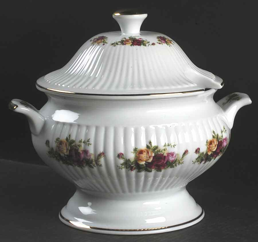 Old Country Roses Tureen & Lid by Royal Albert-1