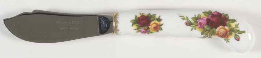 Old Country Roses Hollow Handle Butter Spreader by Royal Albert-1