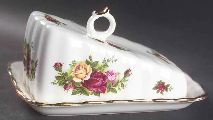 Old Country Roses Cheese Dish with Lid (Wedge) by Royal Albert-1