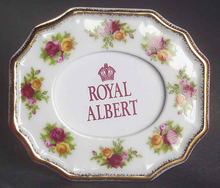Old Country Roses Oval Mini Frame by Royal Albert-1