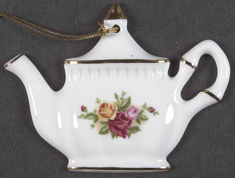 Old Country Roses Fine China Ornament by Royal Albert-1