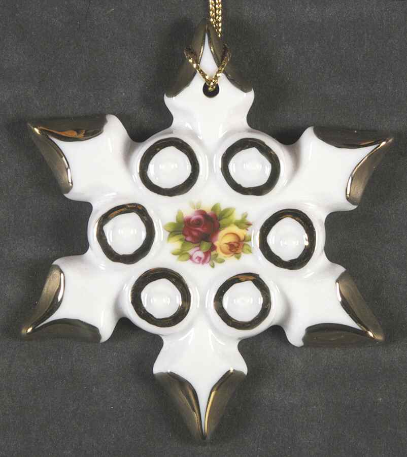 Old Country Roses Fine China Ornament by Royal Albert-1