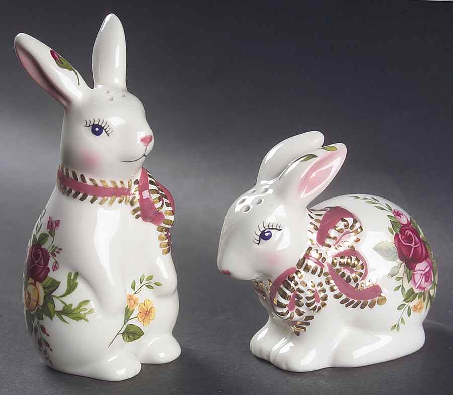 Old Country Roses Figural Salt & Pepper Set by Royal Albert-1