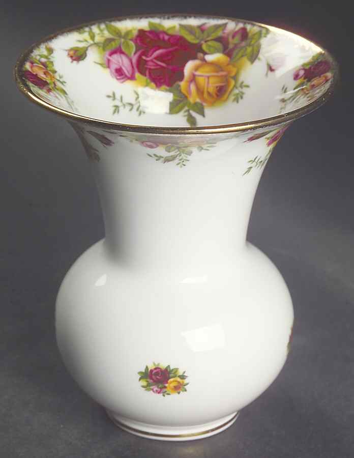 Old Country Roses 5" Vase by Royal Albert-1