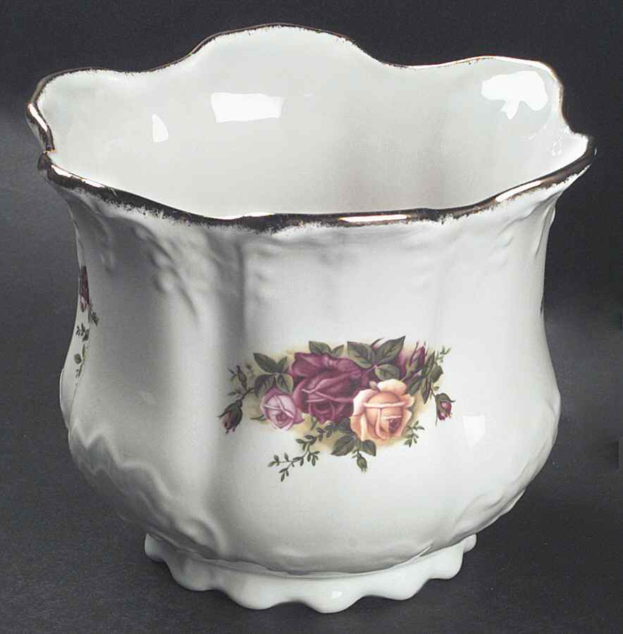 Old Country Roses Large Cachepot by Royal Albert-1