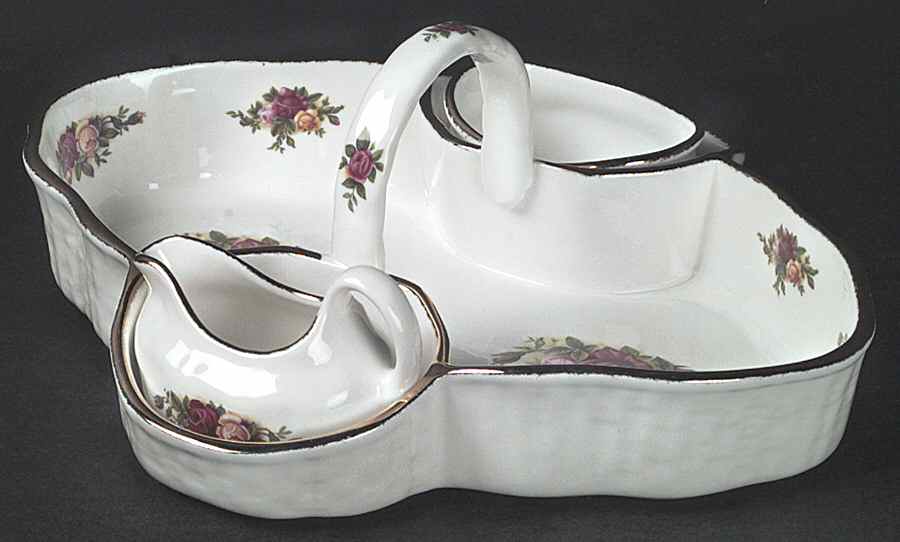 Old Country Roses Strawberry Basket W/Creamer & Open Sugar by Royal Albert-1