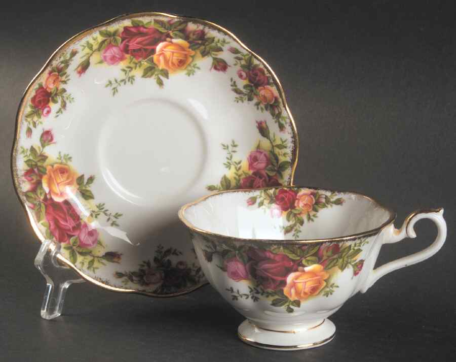 Old Country Roses Footed Cup & Saucer Set by Royal Albert-1