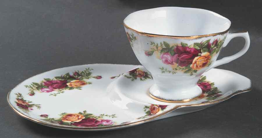 Old Country Roses Dessert Plate & Cup Set by Royal Albert-1