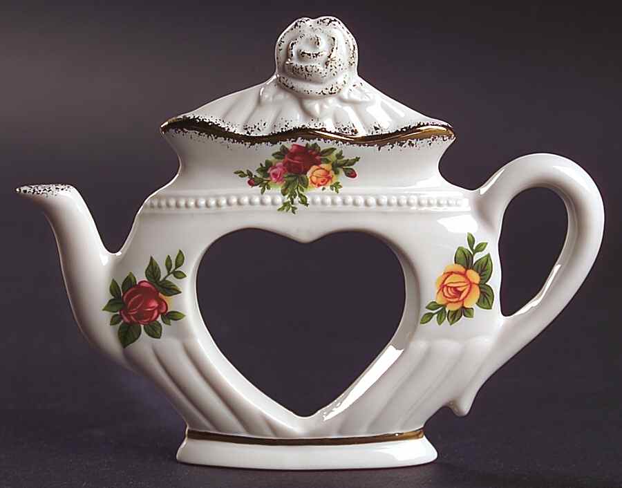 Old Country Roses Napkin Ring by Royal Albert-1
