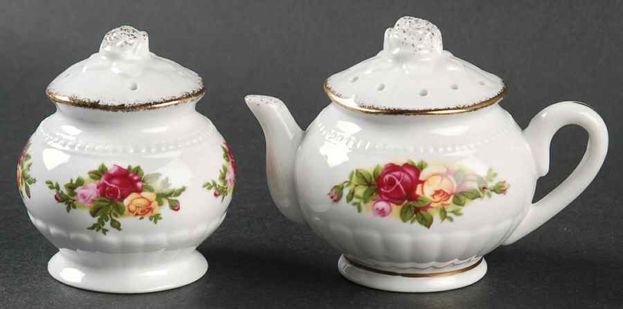 Old Country Roses Individual Salt & Pepper Set by Royal Albert-1