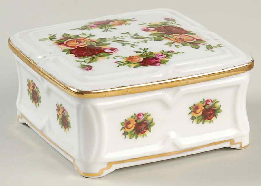 Old Country Roses Square Box with Lid by Royal Albert-1