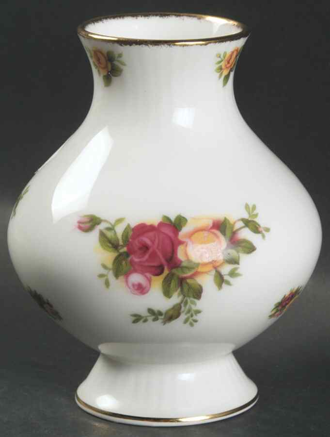 Old Country Roses 4" Vase by Royal Albert-1
