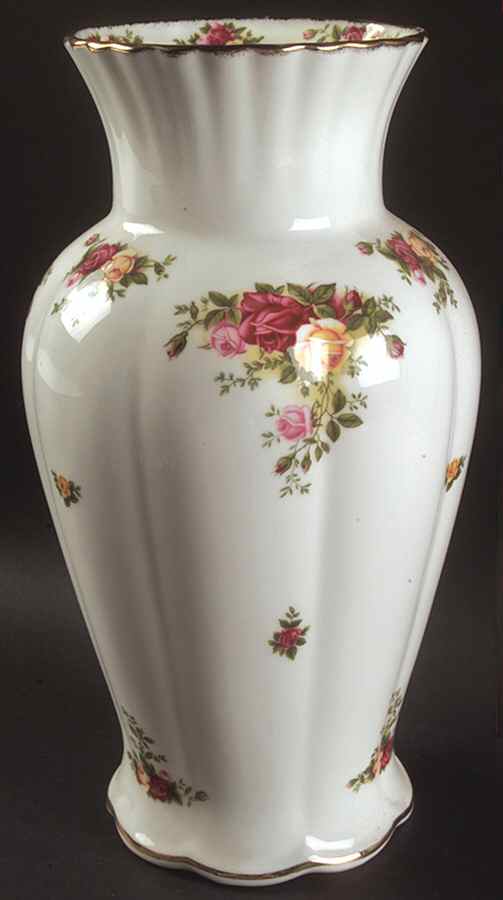 Old Country Roses 12" Vase by Royal Albert-1