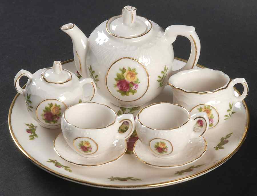 Old Country Roses (10 Piece In Box) Miniature Tea Set by Royal Albert-1