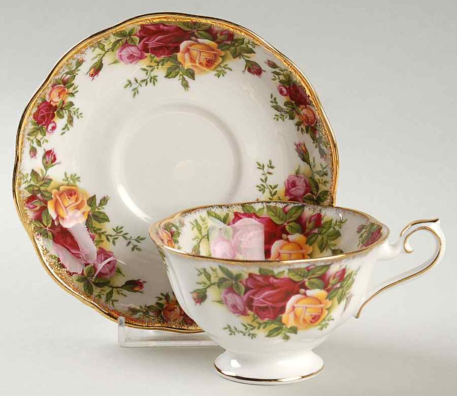 Old Country Roses Footed Cup & Saucer Set by Royal Albert-1