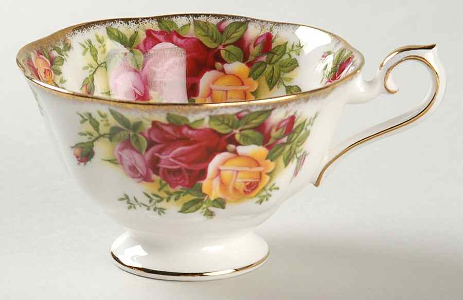 Old Country Roses Footed Cup by Royal Albert-1