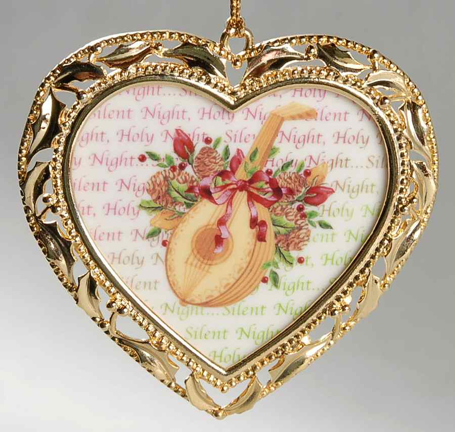 Old Country Roses Heart Ornament by Royal Albert-1