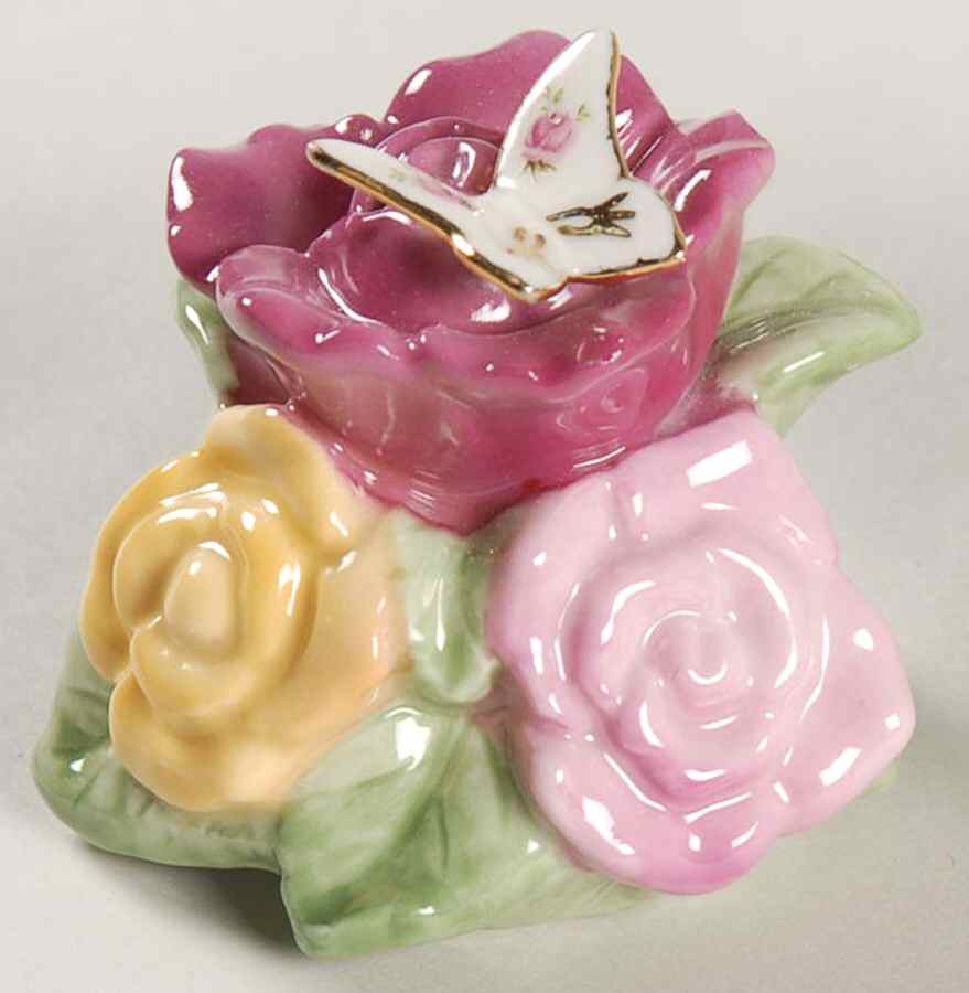 Old Country Roses Sculpted Salt Shaker by Royal Albert-1