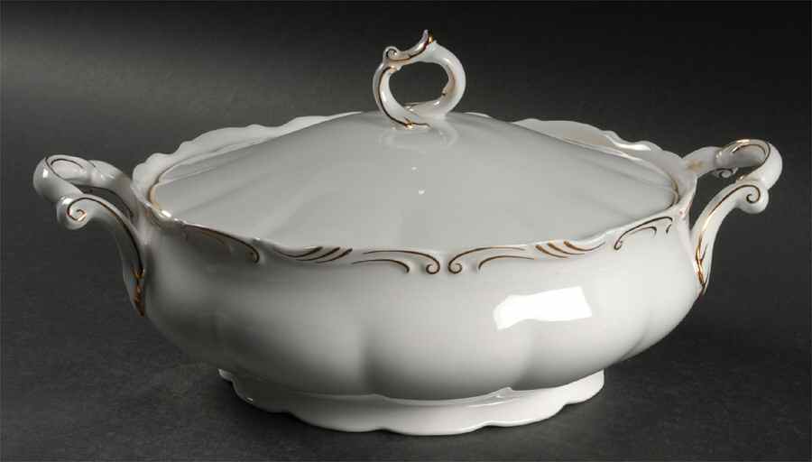 Orleans Round Covered Vegetable by Royal Albert-1