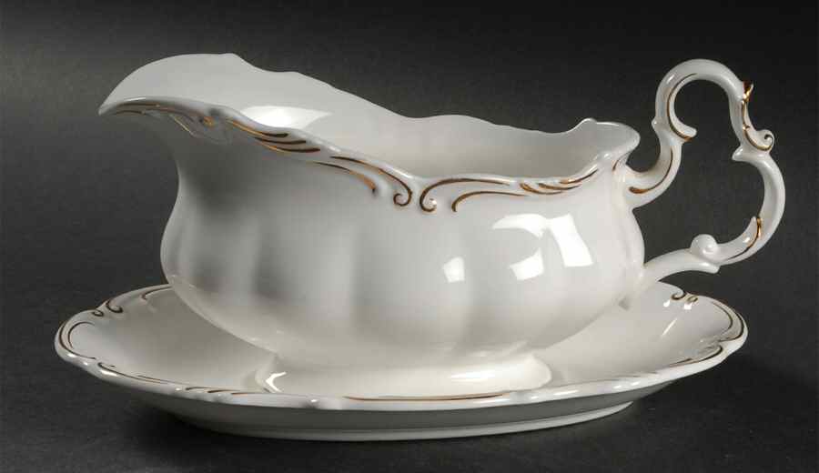 Orleans Gravy Boat & Underplate by Royal Albert-1