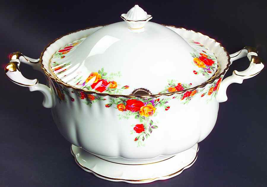 Pacific Rose Tureen &  Lid by Royal Albert-1