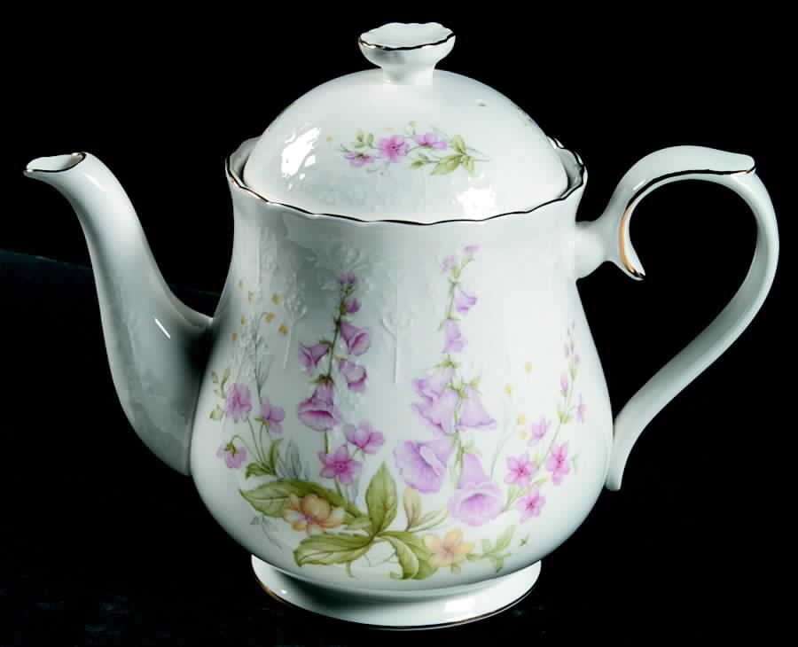 Parkland Teapot & Lid by Royal Albert-1