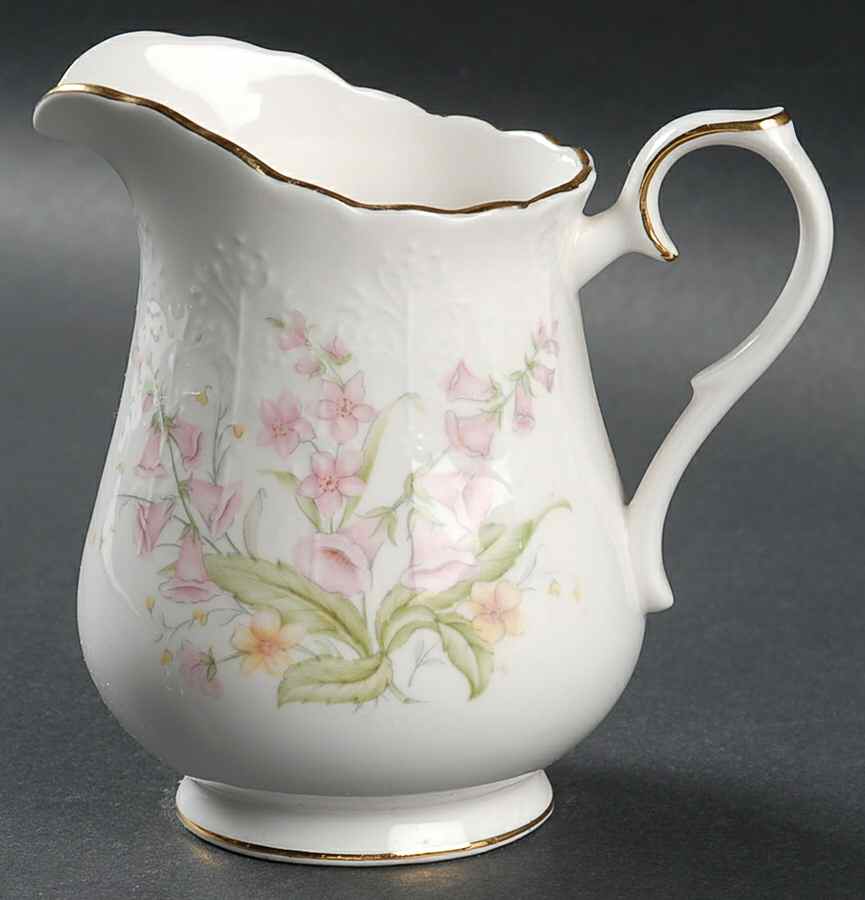 Parkland Creamer by Royal Albert-1