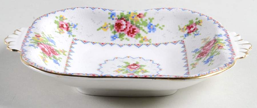 Petit Point Bon Bon by Royal Albert-1