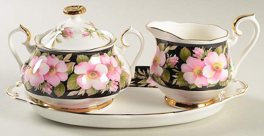Provincial Flowers Creamer & Sugar with Lid & Tray Set by Royal Albert-1