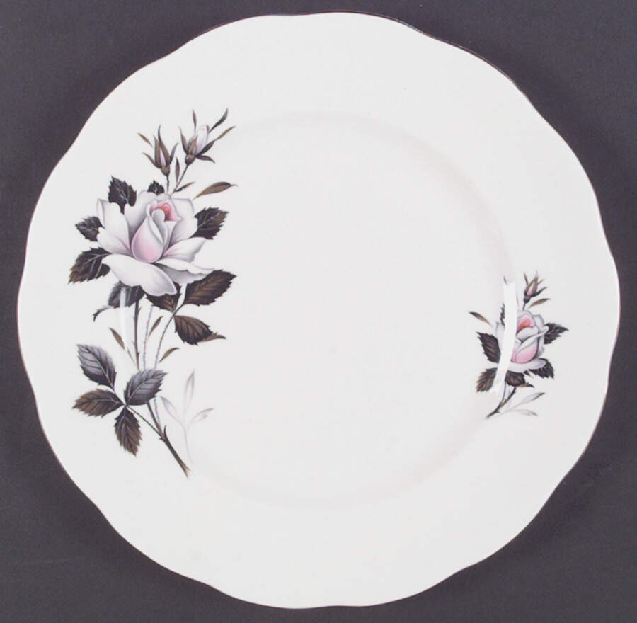 Queen's Messenger Dinner Plate by Royal Albert-1