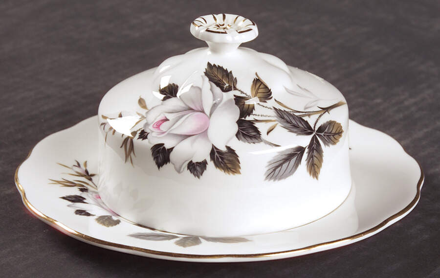 Queen's Messenger Round Covered Butter (Uses Bread & Butter Plate) by Royal Albert-1