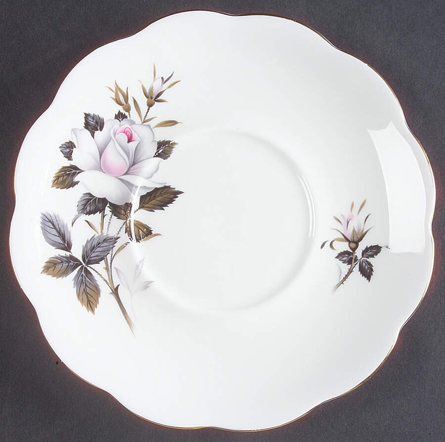 Queen's Messenger Underplate for Round Gravy Boat by Royal Albert-1