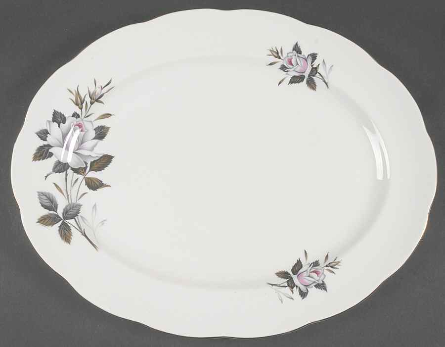 Queen's Messenger 15" Oval Serving Platter by Royal Albert-1