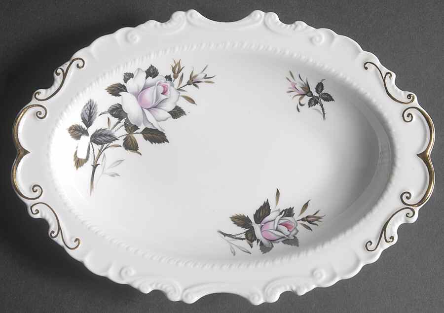 Queen's Messenger Regal Tray by Royal Albert-1