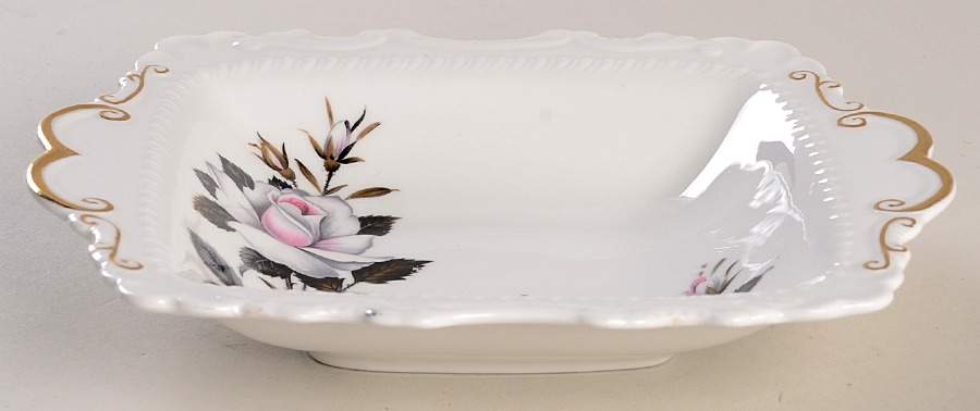 Queen's Messenger 2 Handle Bon Bon by Royal Albert-1