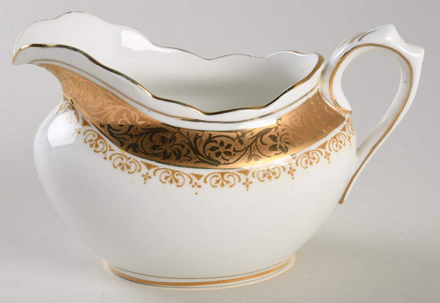 Regency Creamer by Royal Albert-1